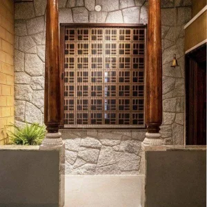 Wood pillars